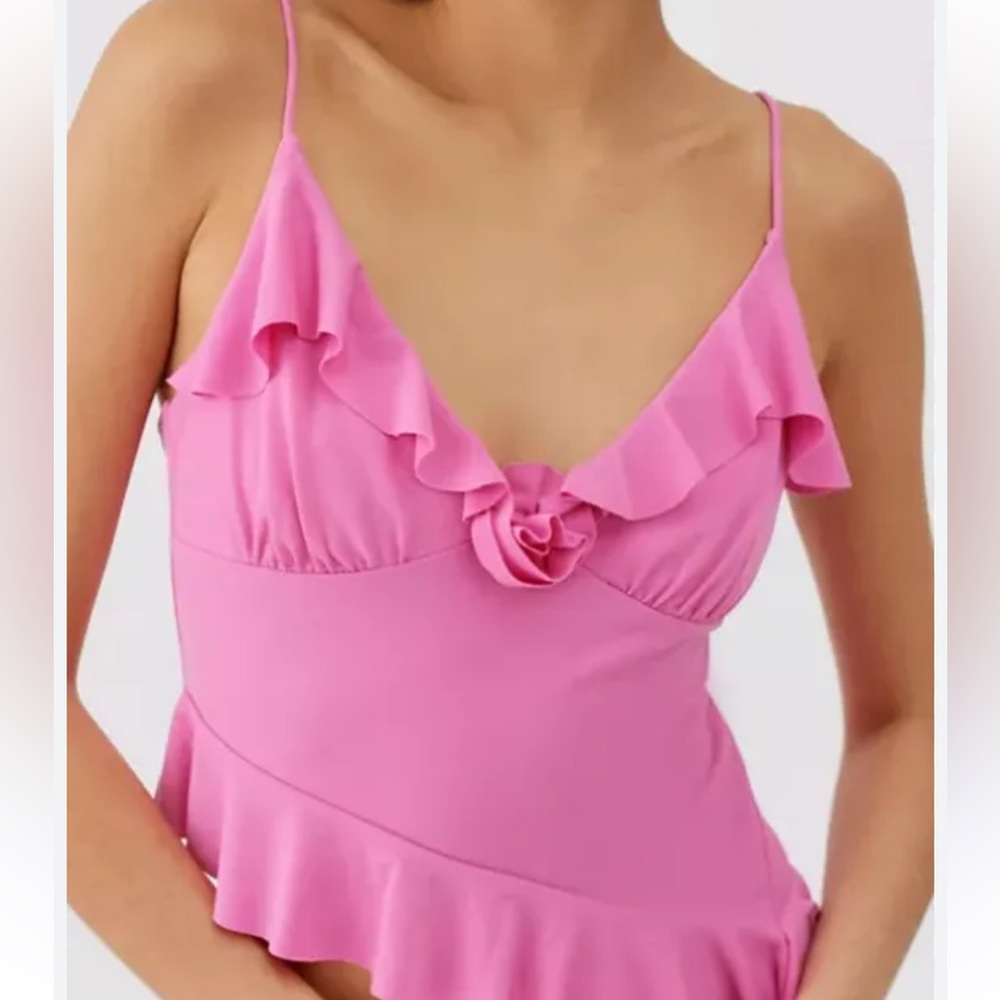 Urban Outfitters- Pink Ruffled Women's Top